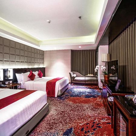 Aston Pasteur Hotel Bandung Buitenkant foto