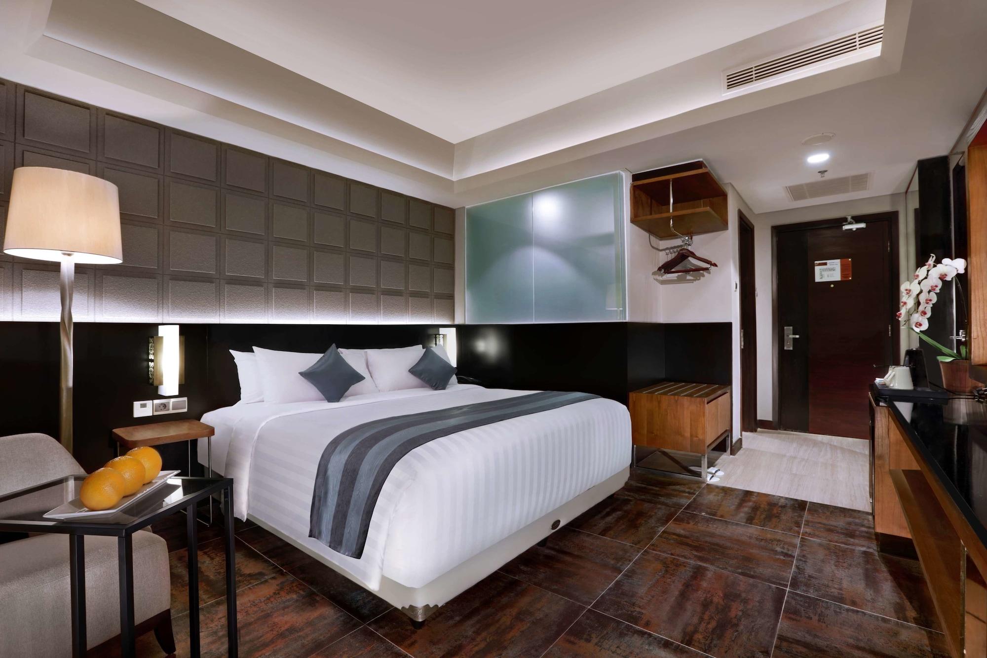 Aston Pasteur Hotel Bandung Buitenkant foto