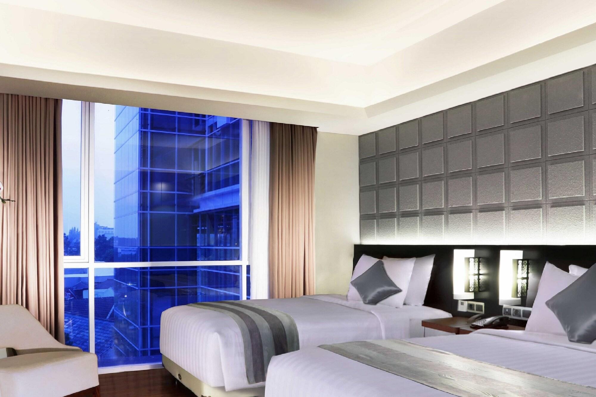 Aston Pasteur Hotel Bandung Buitenkant foto