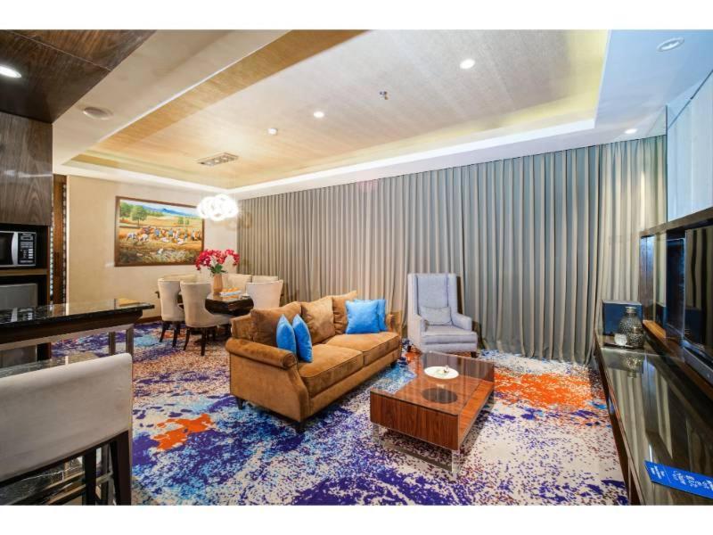 Aston Pasteur Hotel Bandung Buitenkant foto