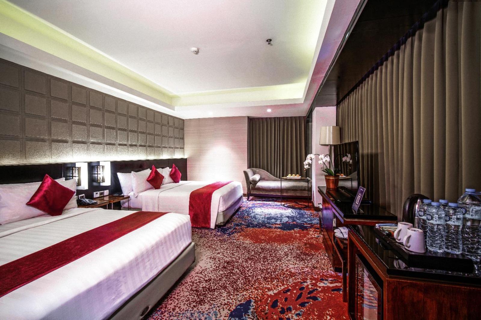 Aston Pasteur Hotel Bandung Buitenkant foto