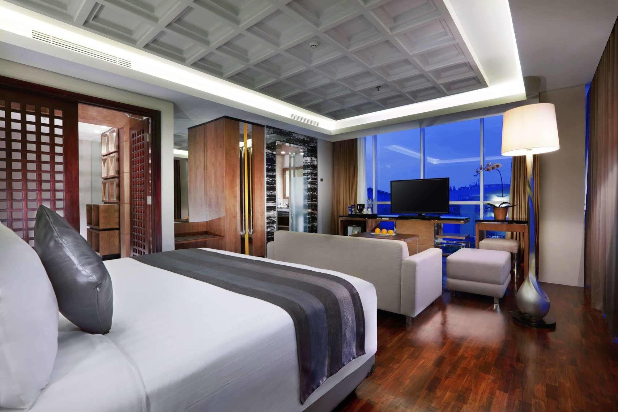Aston Pasteur Hotel Bandung Buitenkant foto